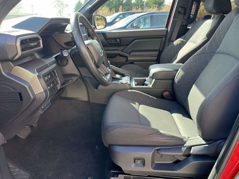 Used 2024 Toyota Tacoma SR5 image 5