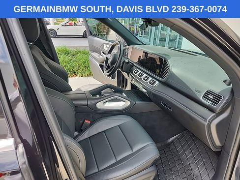 Used 2025 Mercedes-Benz GLS 450 4MATIC image 17
