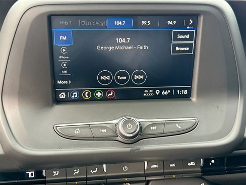 Used 2022 Chevrolet Camaro LT image 27