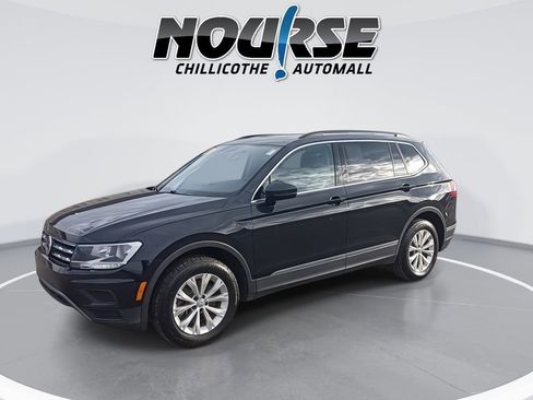 Used 2018 Volkswagen Tiguan SE w/ Panoramic Sunroof Package image 4
