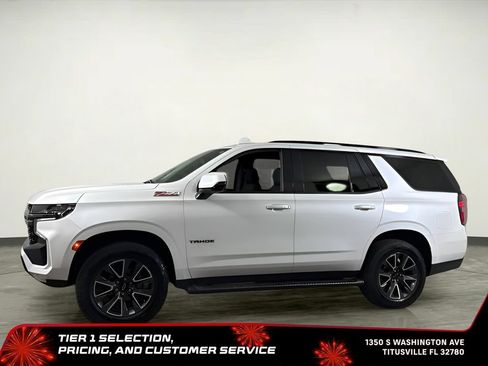 Used 2022 Chevrolet Tahoe Z71 w/ Luxury Package AWD/4WD image 2