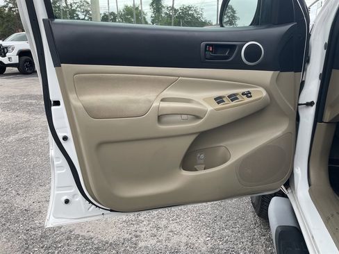 Used 2009 Toyota Tacoma PreRunner RWD image 36