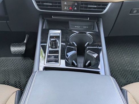 Certified 2024 Volkswagen Atlas Cross Sport SE FWD image 23