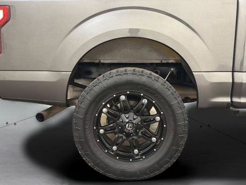 Used 2016 Ford F150 XLT image 35