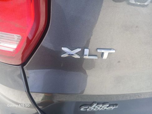 Used 2017 Ford Explorer XLT FWD image 14
