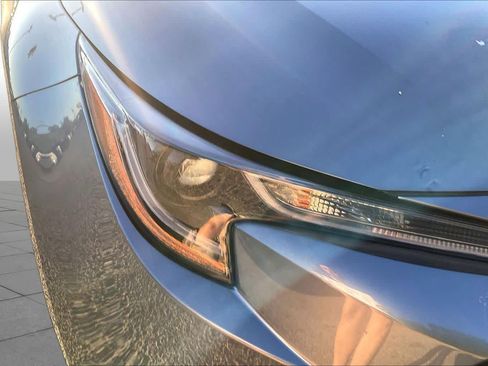 Used 2026 Toyota Corolla LE FWD image 27