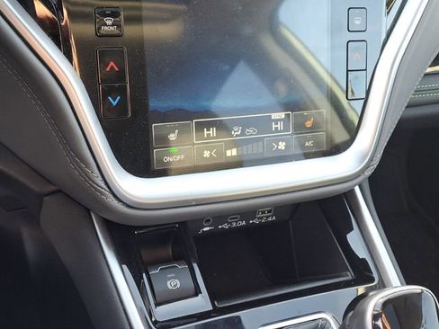 Used 2025 Subaru Outback Onyx Edition w/ Popular Package #2 image 16