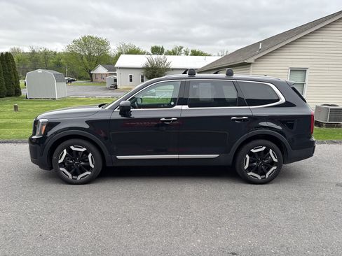 Used 2025 Kia Telluride S AWD/4WD image 6