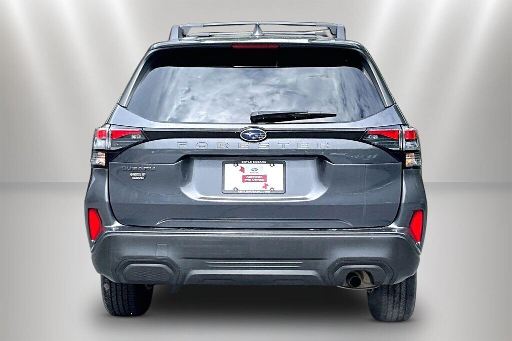 Certified 2025 Subaru Forester Premium AWD/4WD image 6