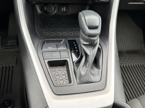Certified 2024 Toyota RAV4 LE FWD image 18