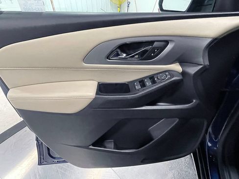 Used 2023 Chevrolet Traverse LS AWD/4WD image 22