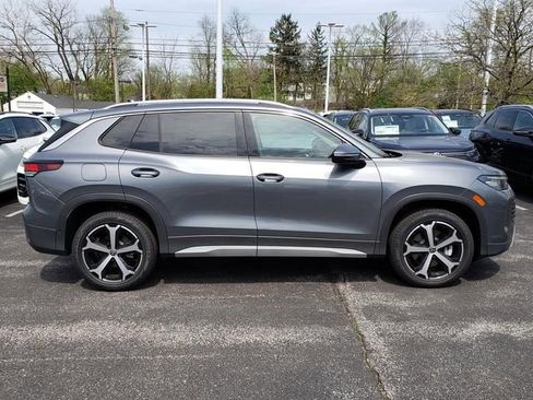 New 2026 Volkswagen Tiguan SE AWD/4WD image 2