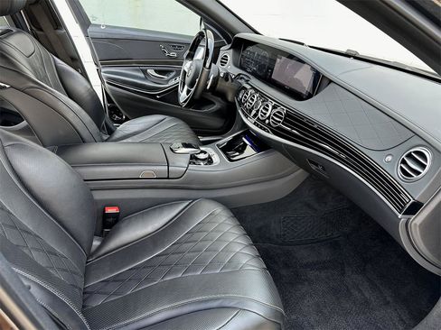 Used 2019 Mercedes-Benz Maybach S 560 4MATIC image 14