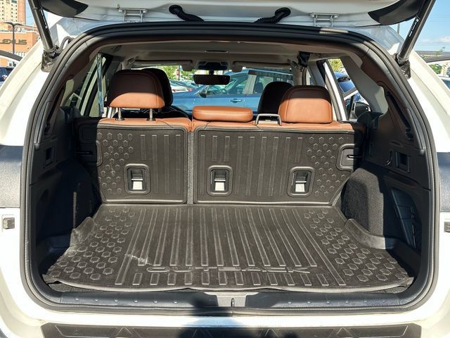 Used 2022 Subaru Outback Touring w/ Popular Package #2 AWD/4WD image 34
