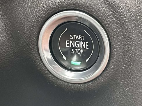 Used 2021 GMC Sierra 1500 Denali w/ Denali Ultimate Package AWD/4WD image 24