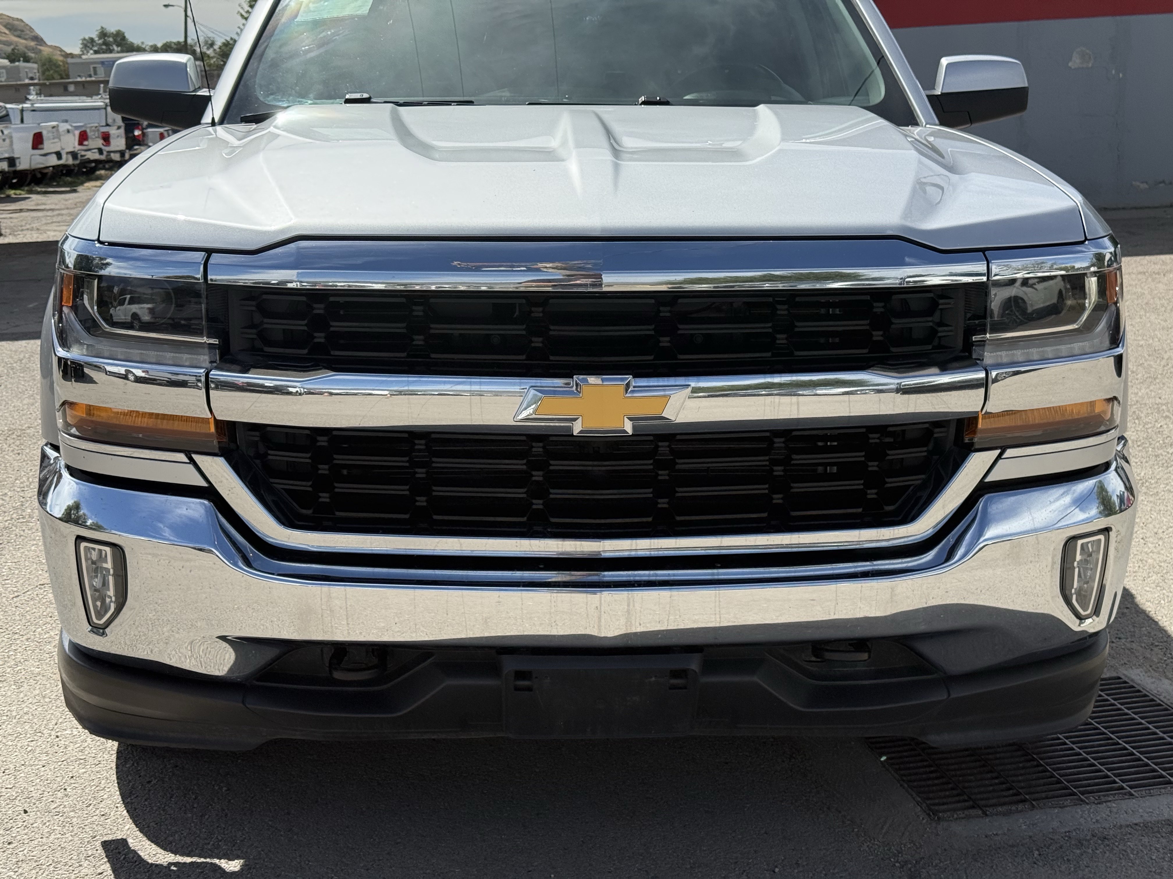 Used 2017 Chevrolet Silverado 1500 LT w/ All Star Edition AWD/4WD image 23