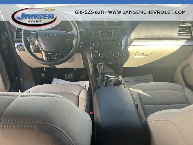 Used 2018 Ford Explorer XLT FWD image 19