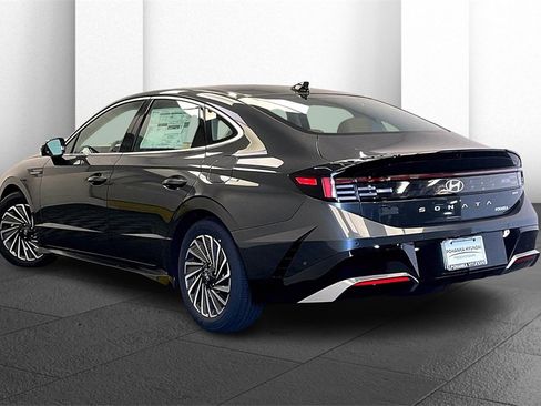 New 2026 Hyundai Sonata Limited image 3