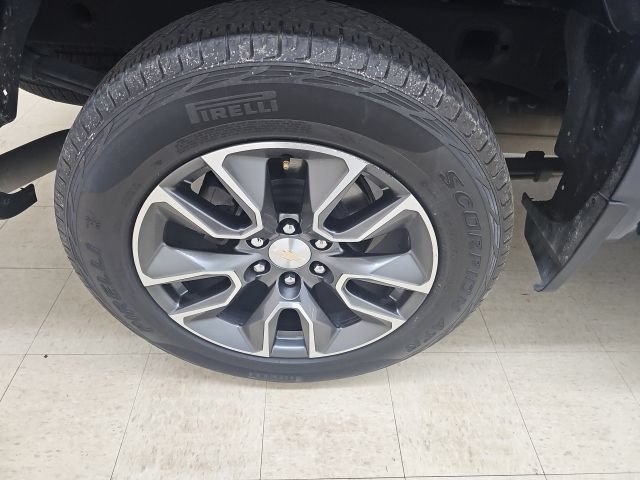 Used 2023 Chevrolet Silverado 1500 LT AWD/4WD image 21