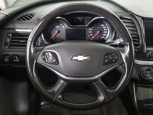 Used 2018 Chevrolet Impala LT image 36