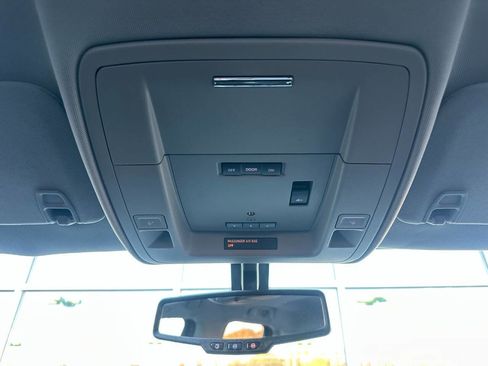 Used 2018 GMC Sierra 1500 SLT w/ SLT Premium Package image 26