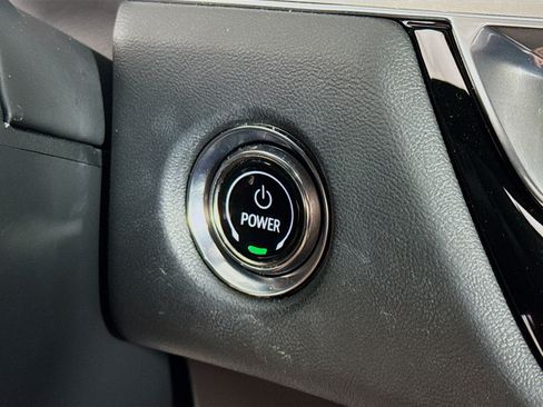 Used 2023 Cadillac Lyriq 2WD image 21