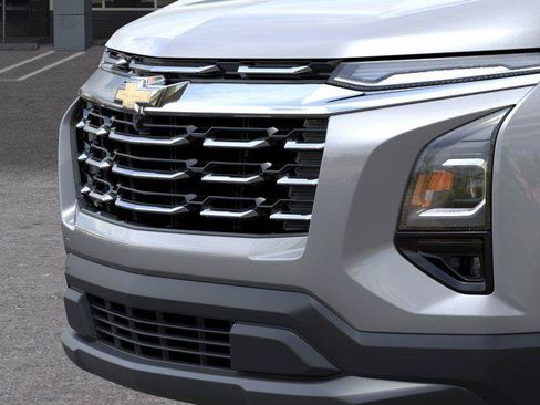 New 2026 Chevrolet Equinox LT w/ Safety and Technology Package FWD image 13
