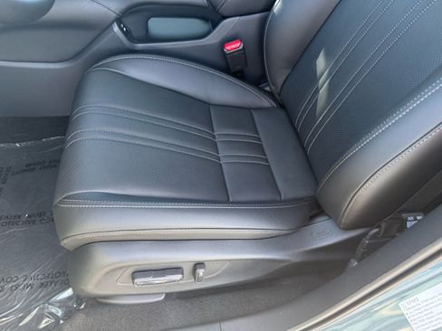 New 2026 Honda HR-V EX-L image 13