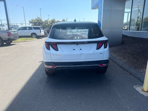 Used 2022 Hyundai Tucson SE AWD/4WD image 6