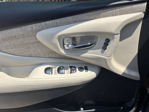 Used 2024 Nissan Murano SL FWD image 37