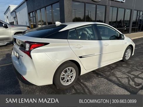 Used 2022 Toyota Prius LE FWD image 9