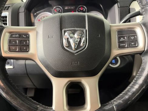 Used 2015 RAM 2500 Laramie w/ Black Appearance Group AWD/4WD image 16