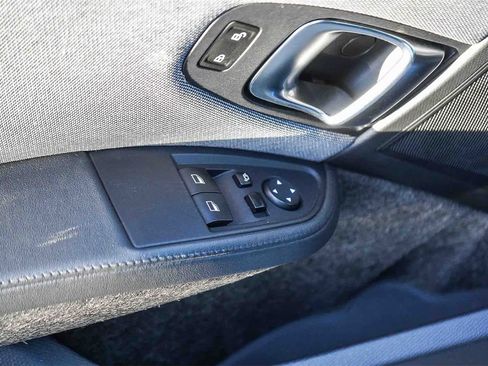 Used 2018 BMW i3 image 15