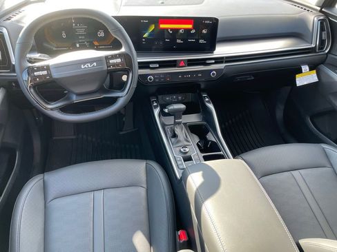 New 2026 Kia Sorento S w/ S Panoramic Sunroof Package image 25