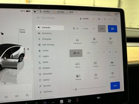 Used 2023 Tesla Model Y Long Range AWD/4WD image 33