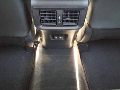 Used 2020 Toyota RAV4 XLE w/ Convenience Package image 20