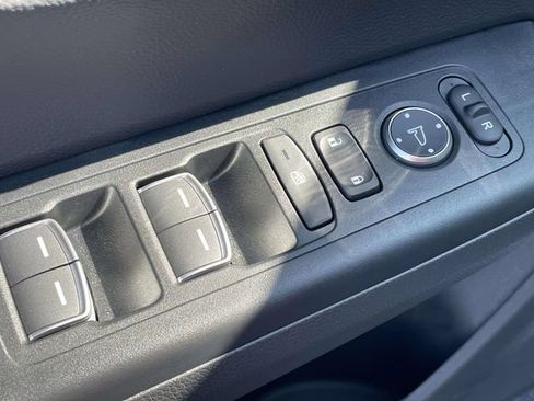 Used 2026 Honda CR-V Sport Touring image 17