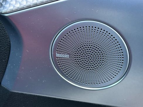 Used 2023 Genesis G70 2.0T w/ Sport Prestige Package image 19