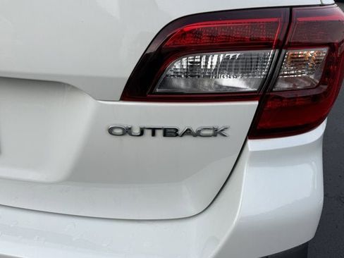 Used 2018 Subaru Outback 2.5i image 25