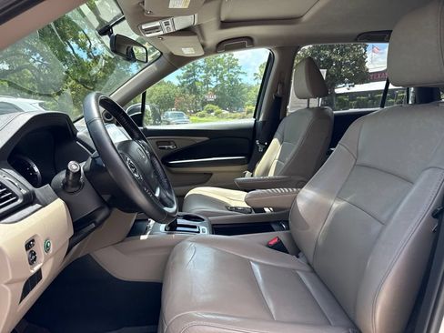Used 2018 Honda Pilot EX-L image 11