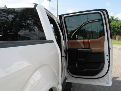 Used 2017 Ford F150 Limited w/ Trailer Tow Package AWD/4WD image 17