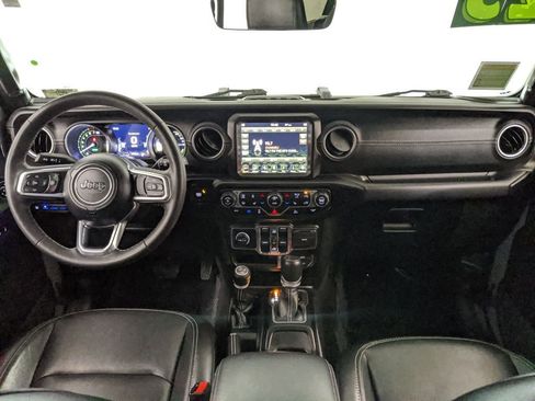 Used 2023 Jeep Wrangler Unlimited Sahara w/ Cold Weather Group image 7