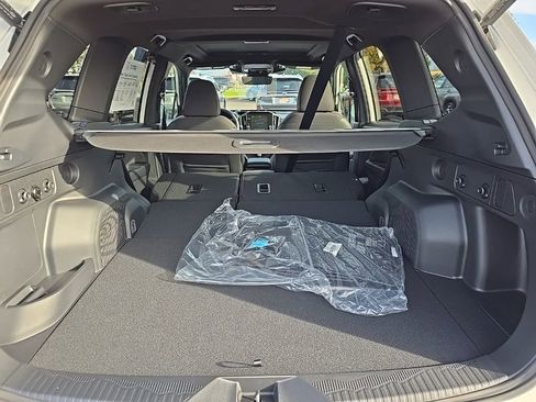 New 2025 Subaru Forester Premium image 17