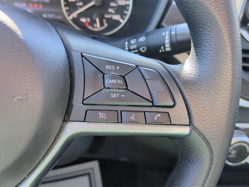 Used 2024 Nissan Altima 2.5 SV image 21