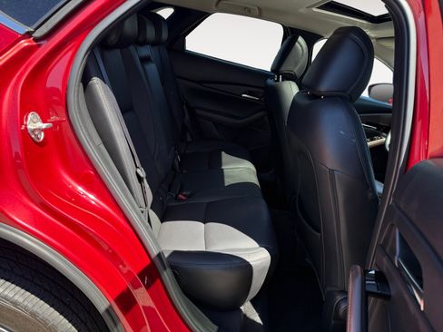 Certified 2024 MAZDA CX-30 AWD 2.5 S w/ Premium Package image 18