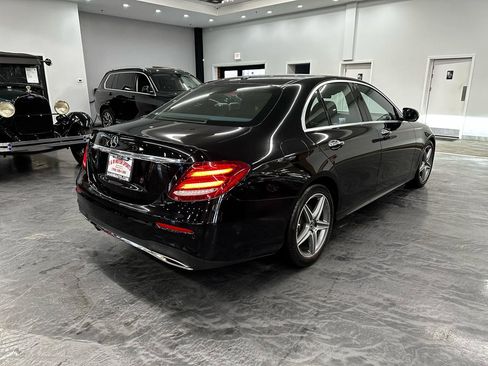 Used 2020 Mercedes-Benz E 350 Sedan image 5