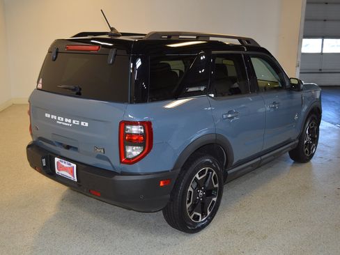 Used 2024 Ford Bronco Sport Outer Banks w/ Tech Package image 3