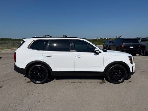 Used 2022 Kia Telluride SX w/ SX Prestige Package AWD/4WD image 17