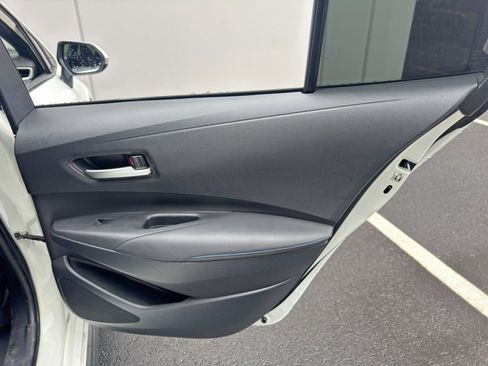 Used 2021 Toyota Corolla SE w/ SE Premium Package FWD image 40