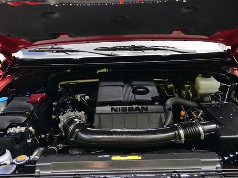 Used 2025 Nissan Frontier Pro-X RWD image 43
